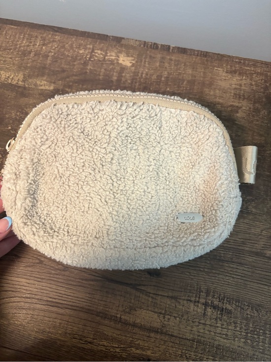Lole Handbags - Lole Sherpa Belt Bag